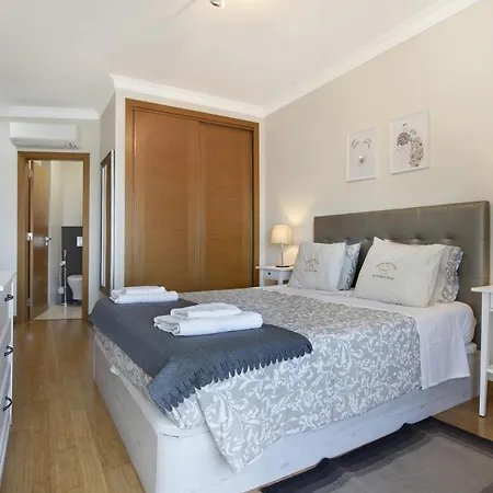 Rosa Apartman *